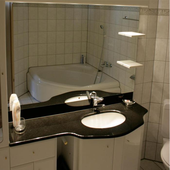 Residence Selika Leuk Phòng bức ảnh